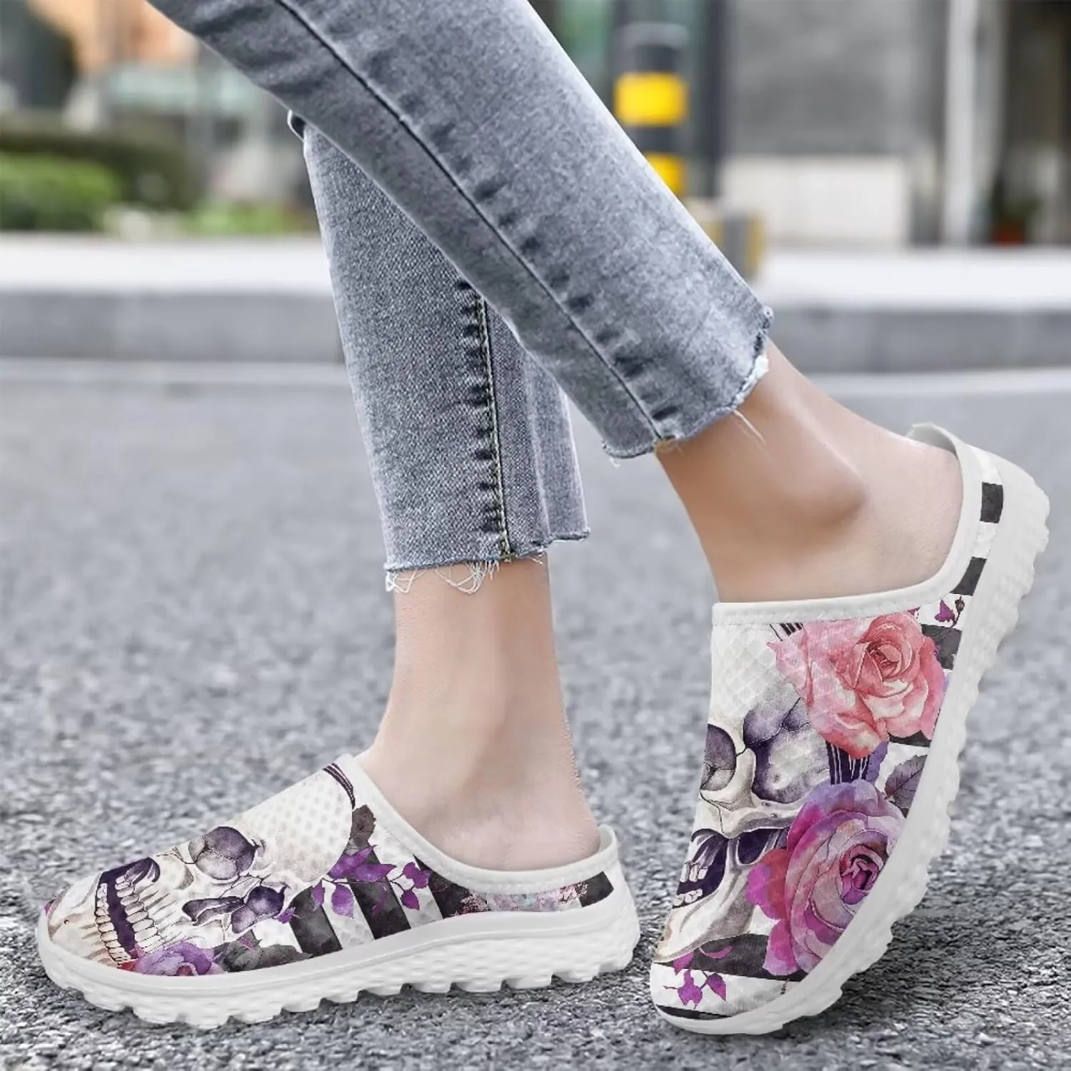 Art Skull Design Women Mesh Mules Memory Foam Flat Anti-Slip Fashion Sneakers Comfortable Slip-On Mule Garden Shoes