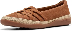 Clarks Women's Elaina Petal Loafer