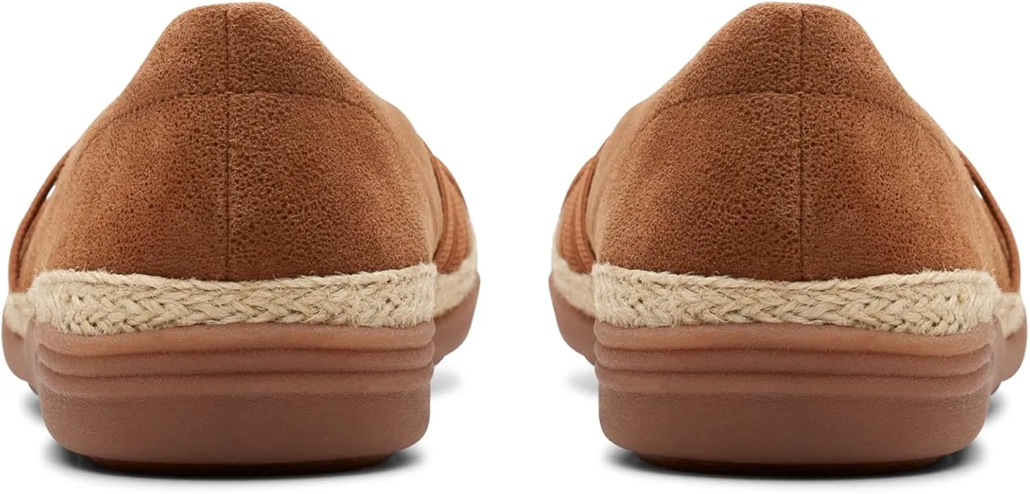 Clarks Women's Elaina Petal Loafer