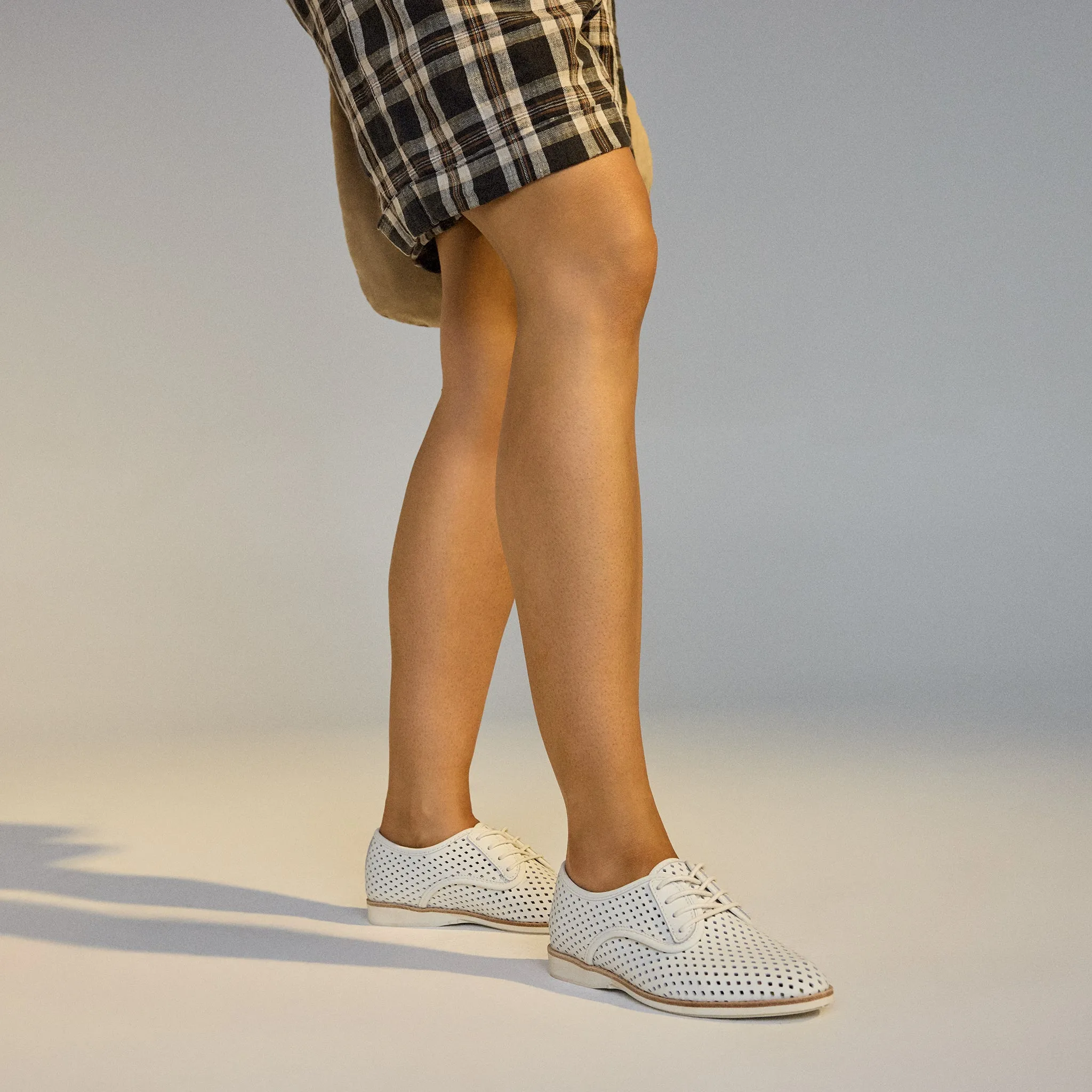 Derby Punch White