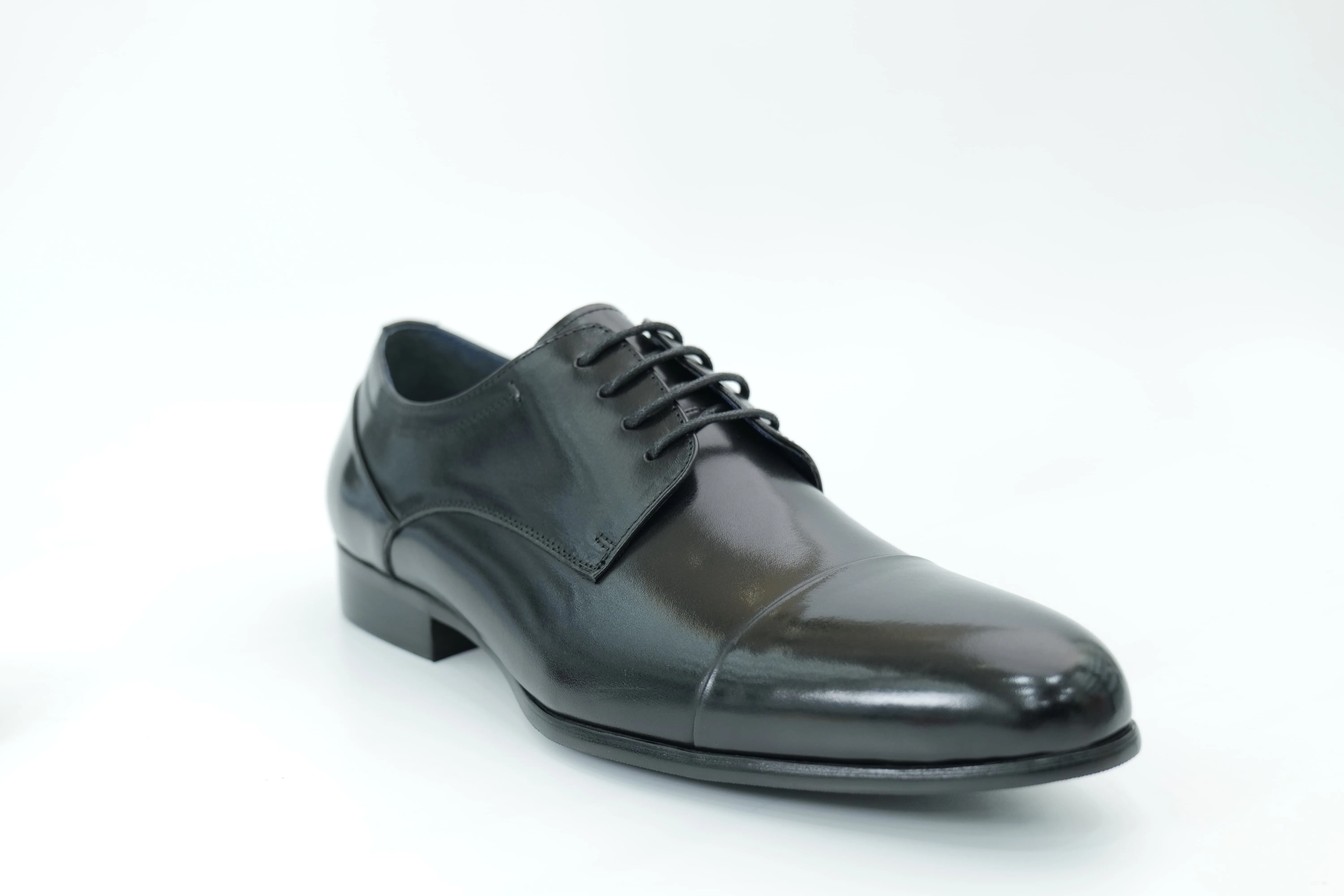 Derby shoes