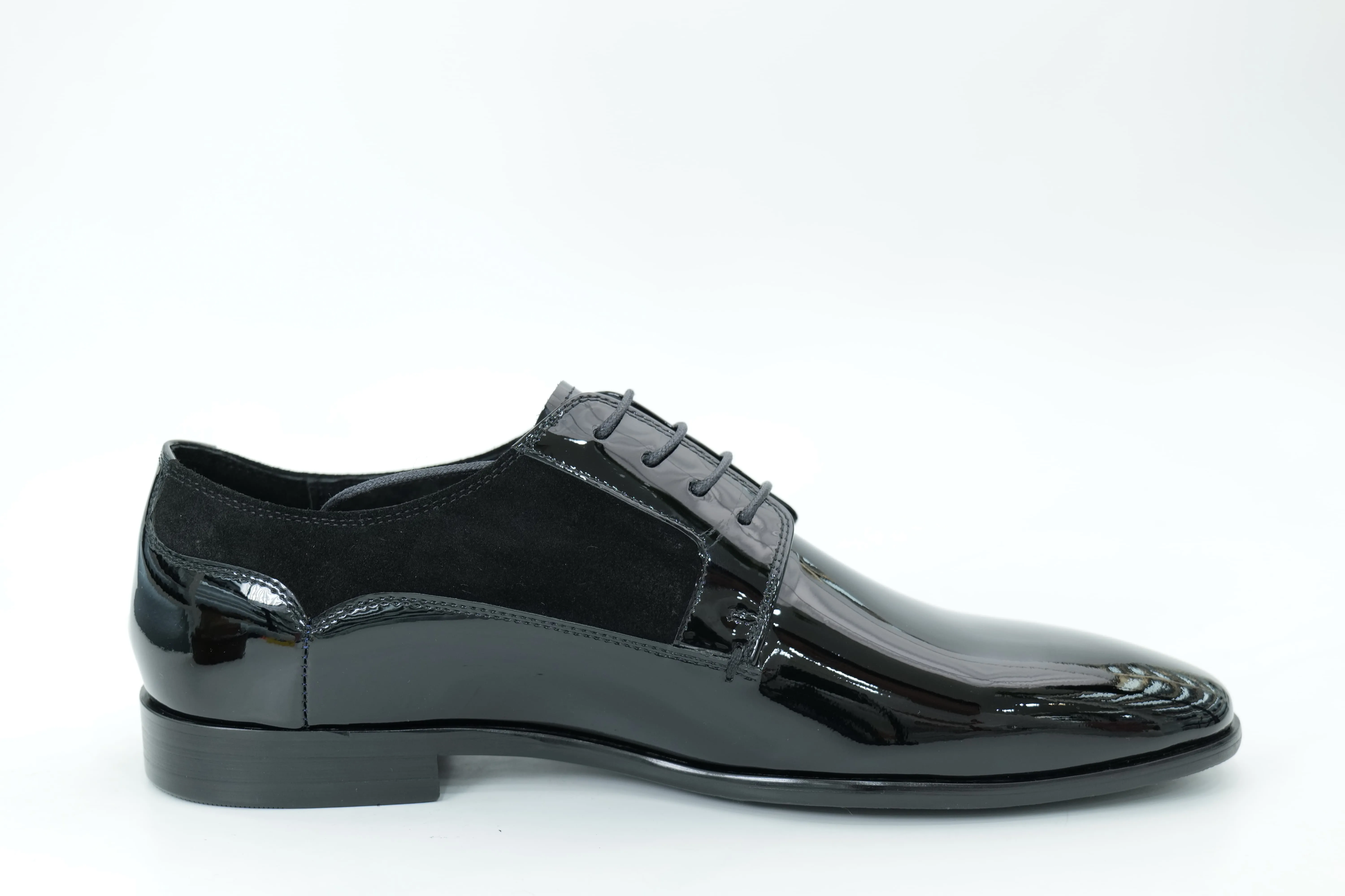 Derby shoes