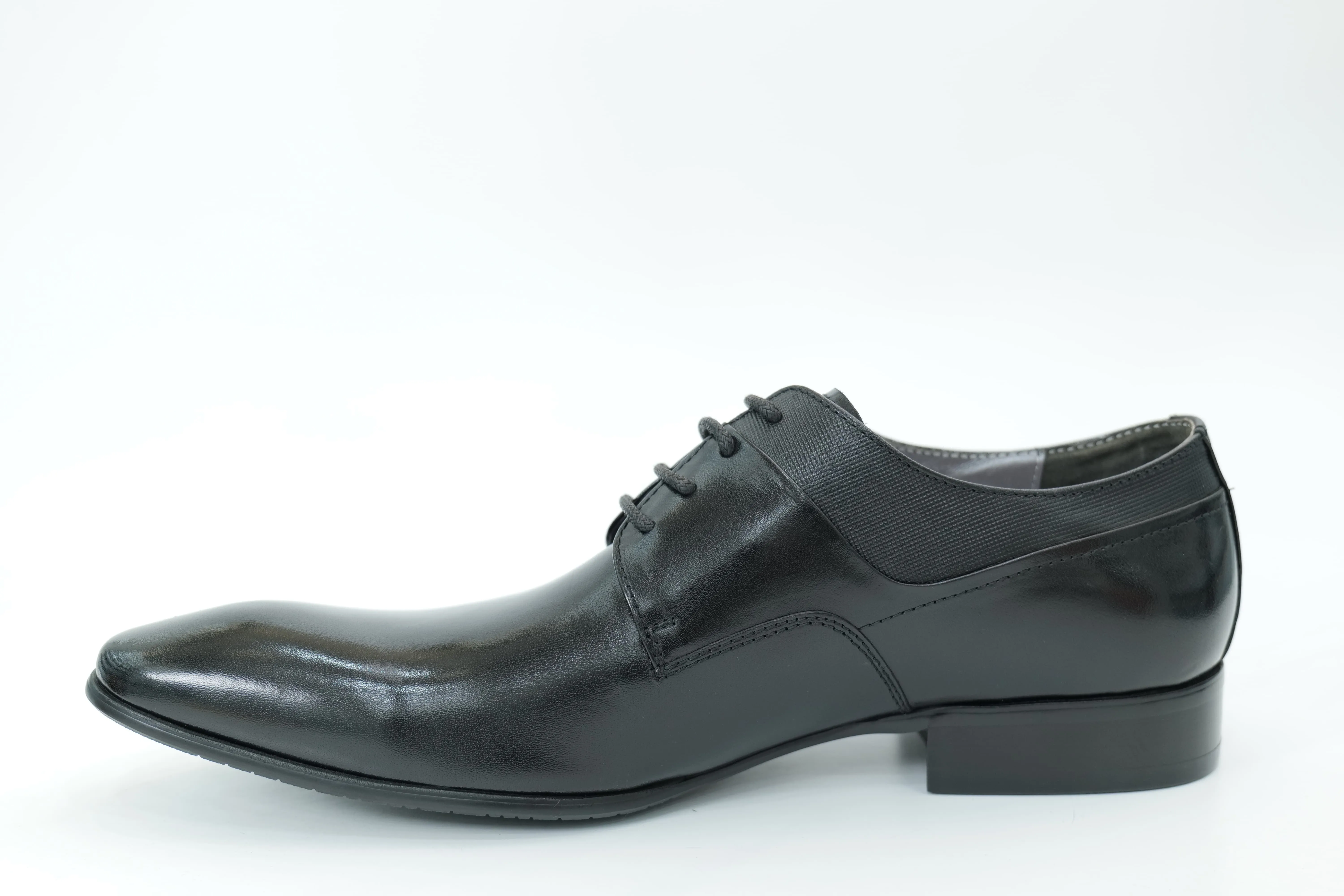 Derby shoes