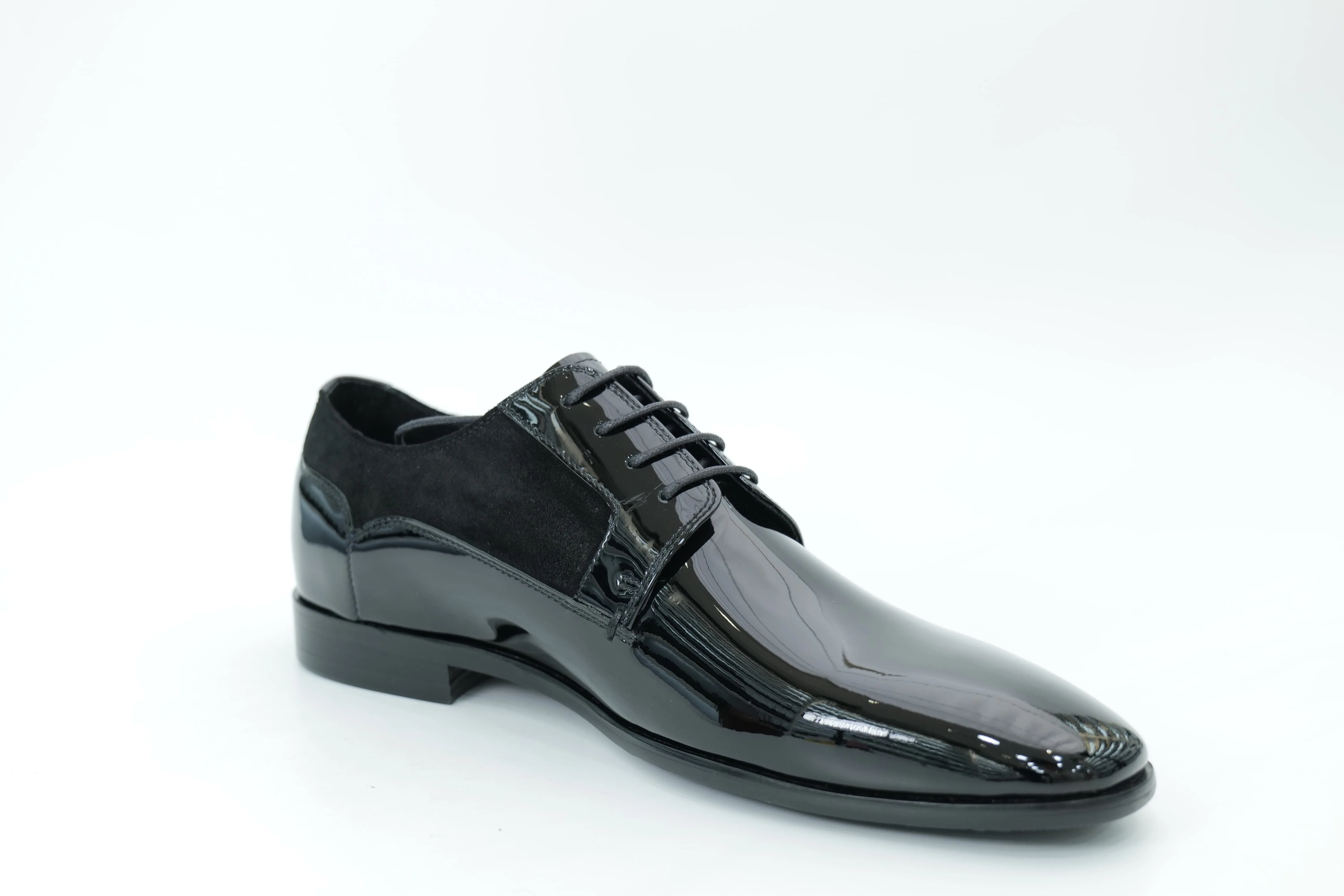 Derby shoes