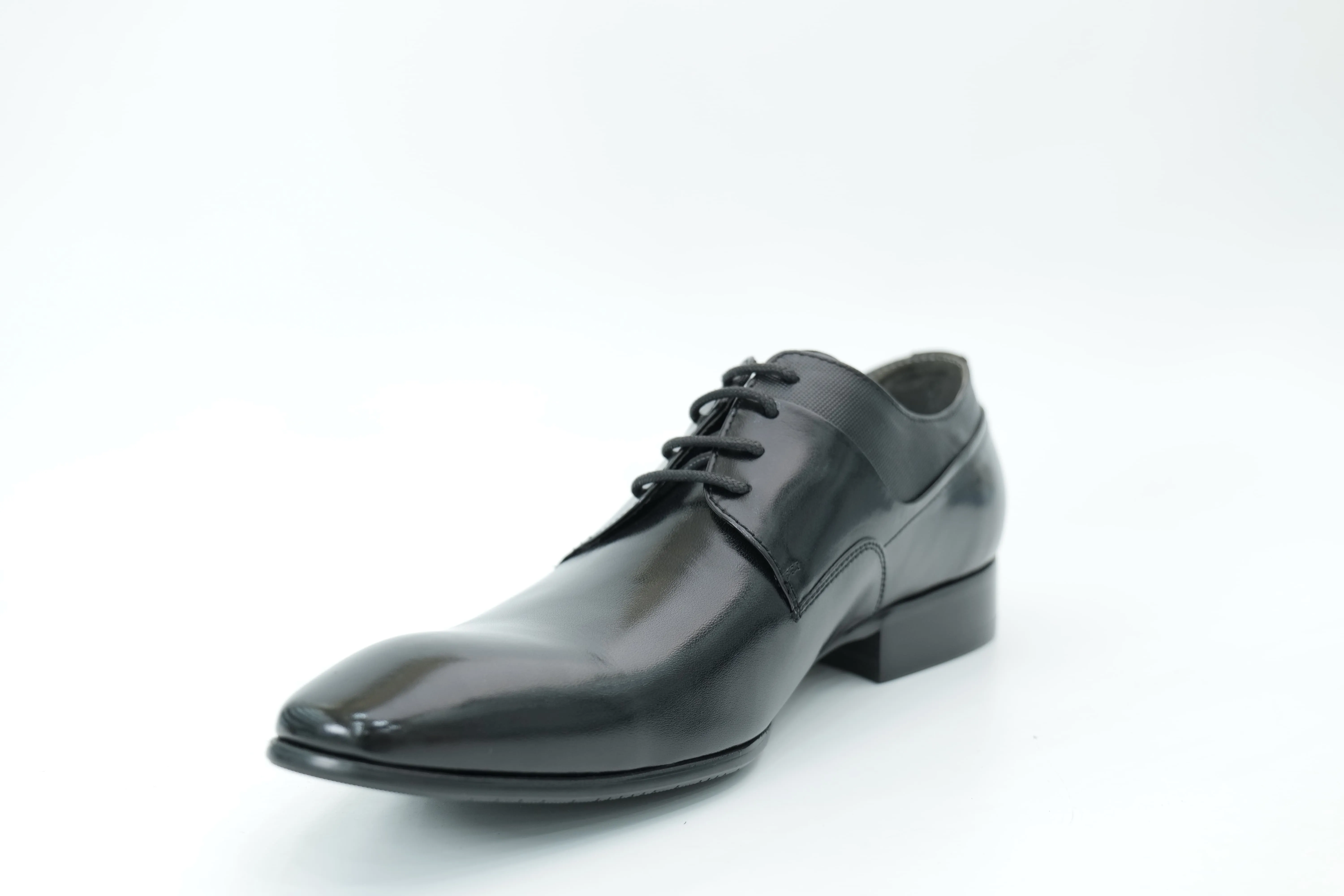 Derby shoes
