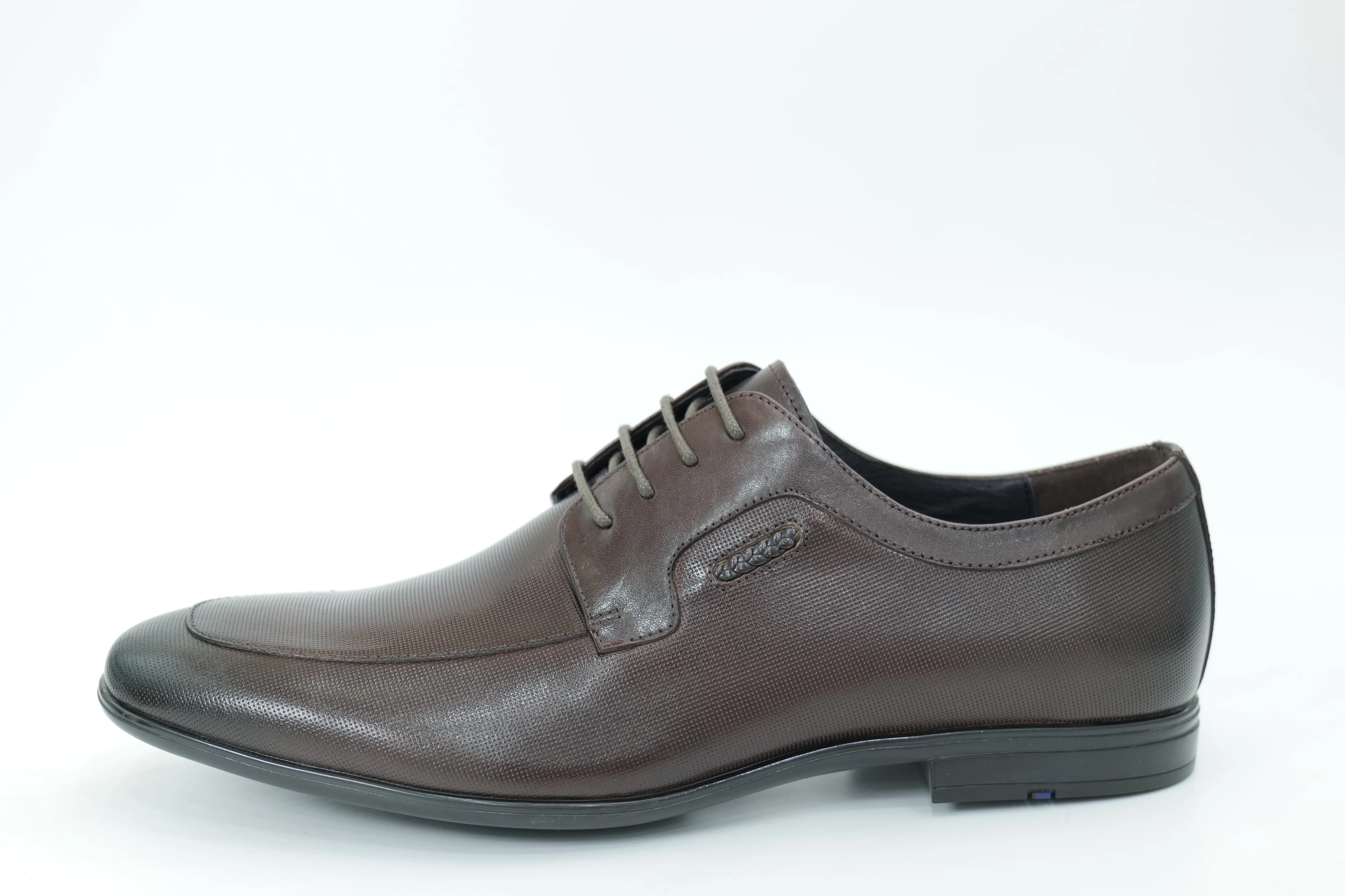 Derby shoes