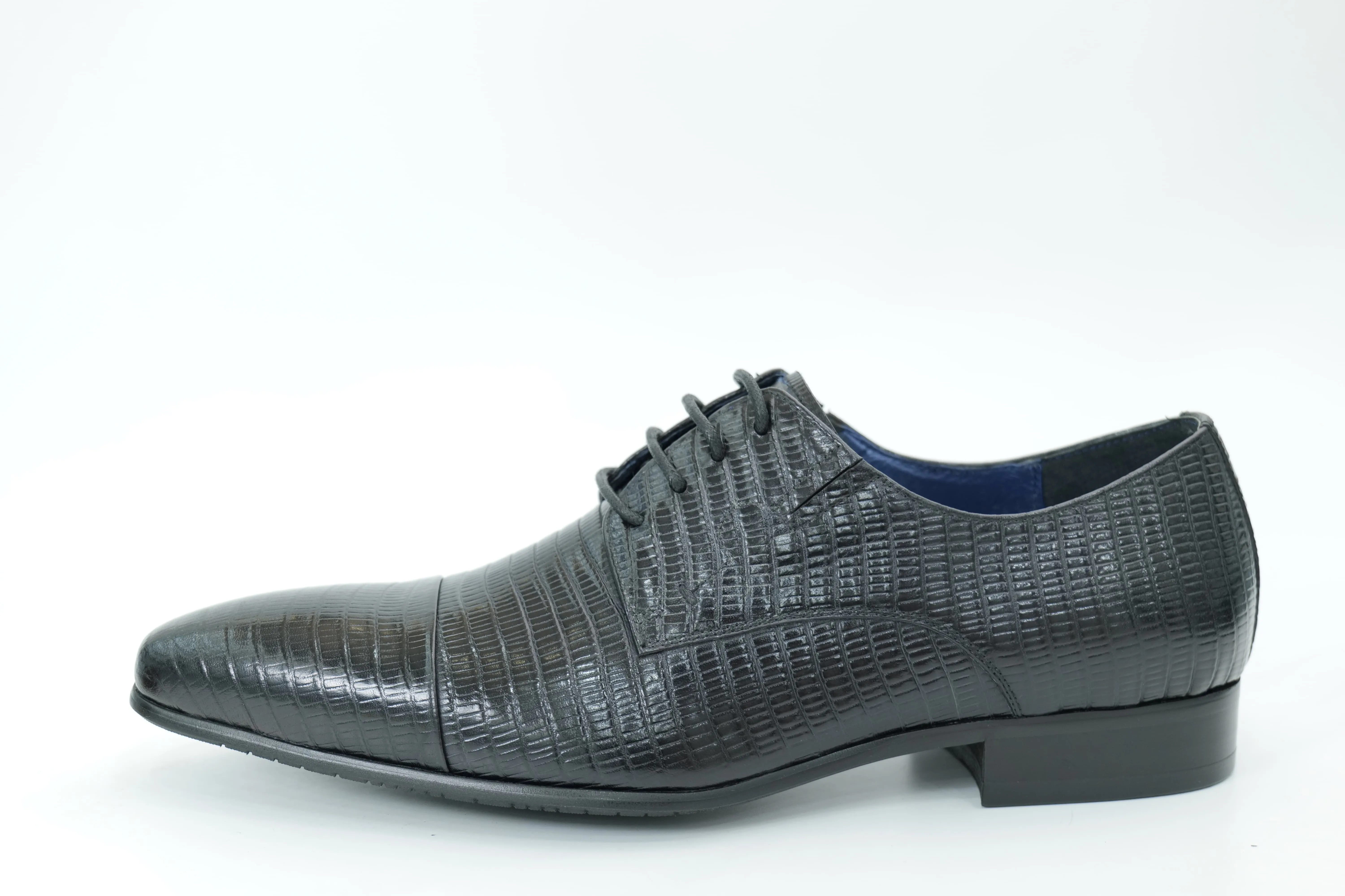 Derby shoes