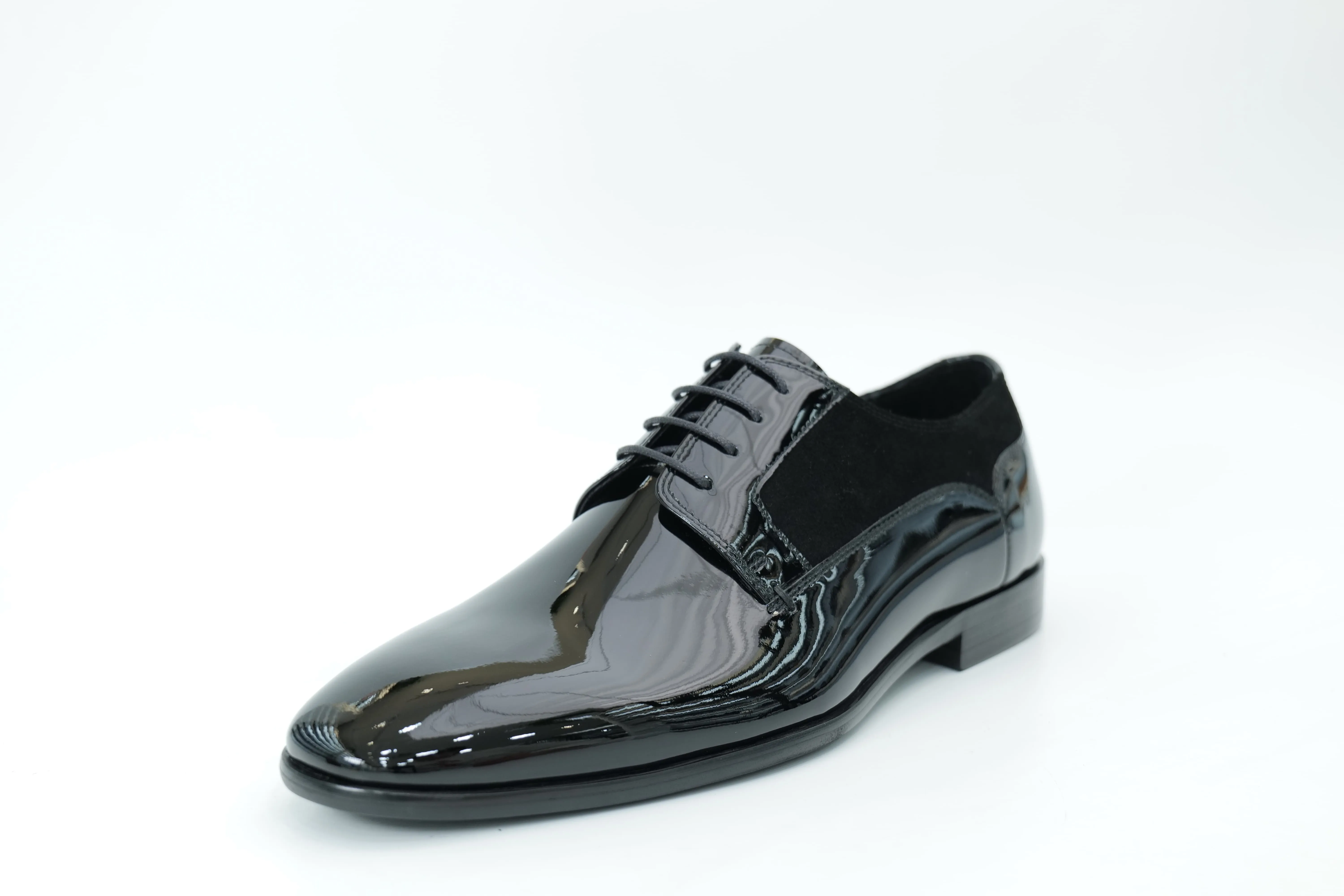 Derby shoes