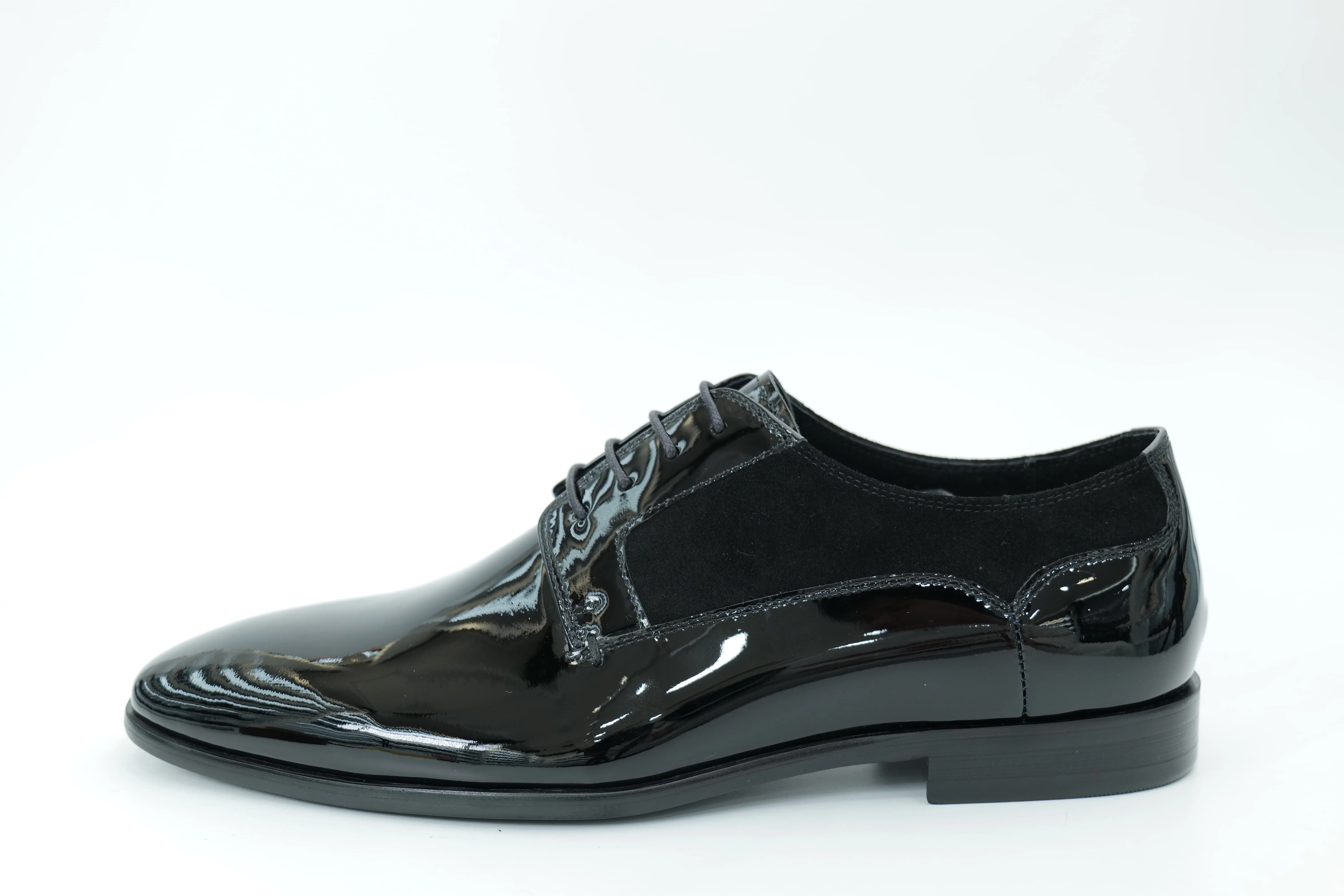 Derby shoes