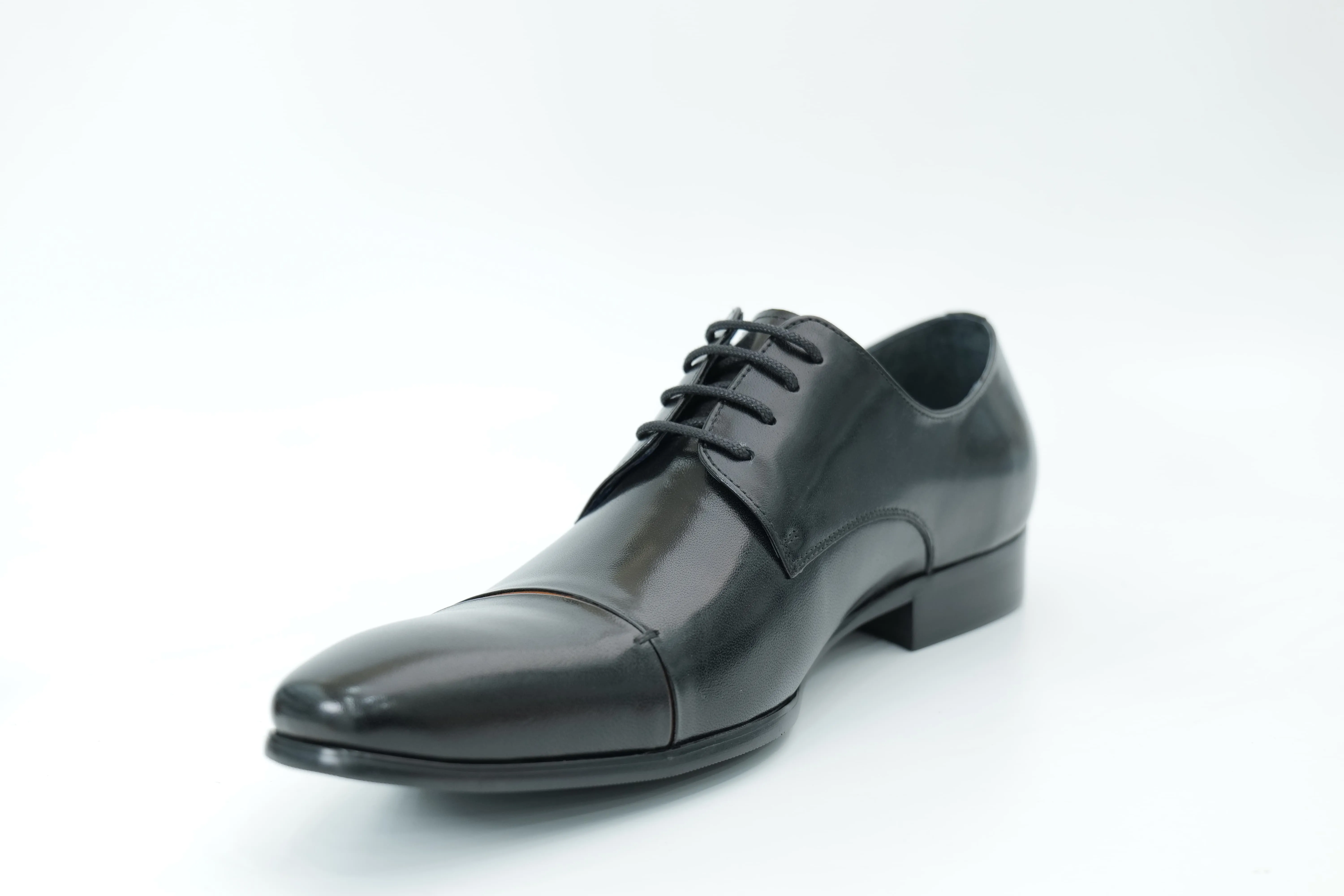 Derby shoes