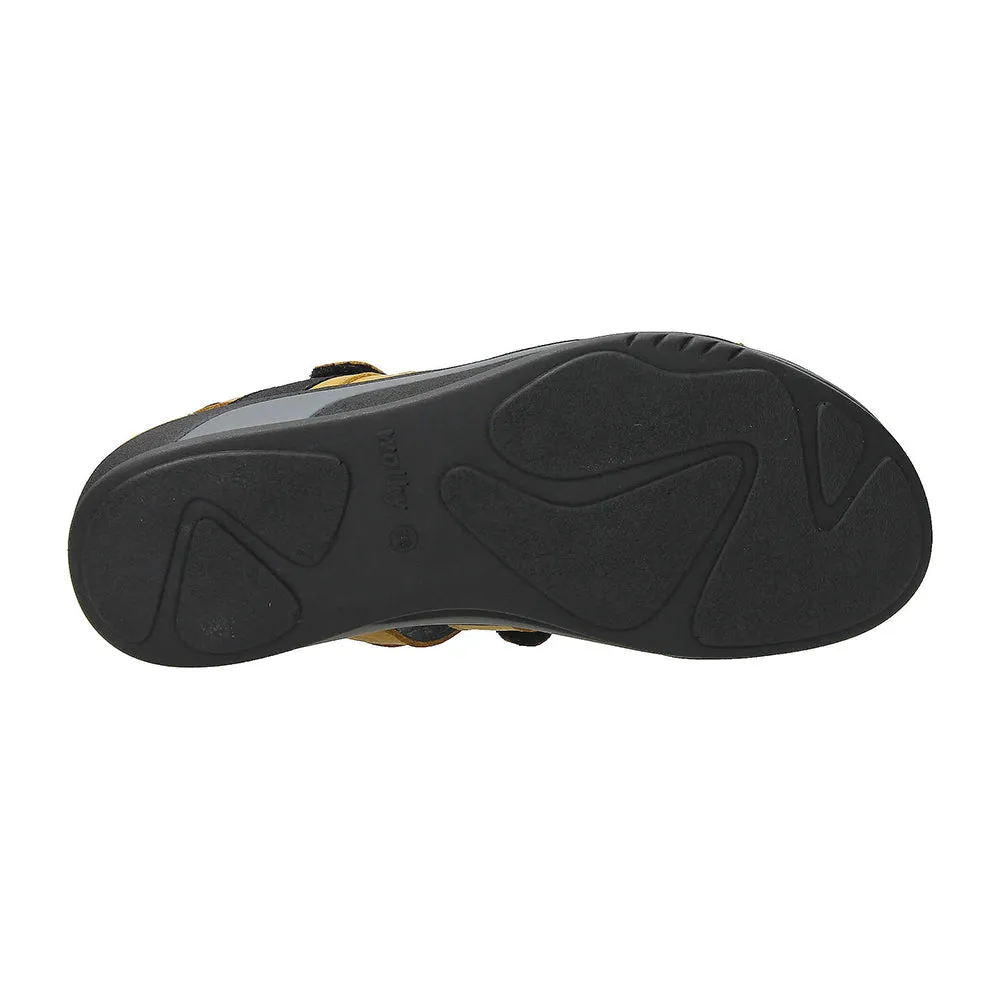 Desh Sandal