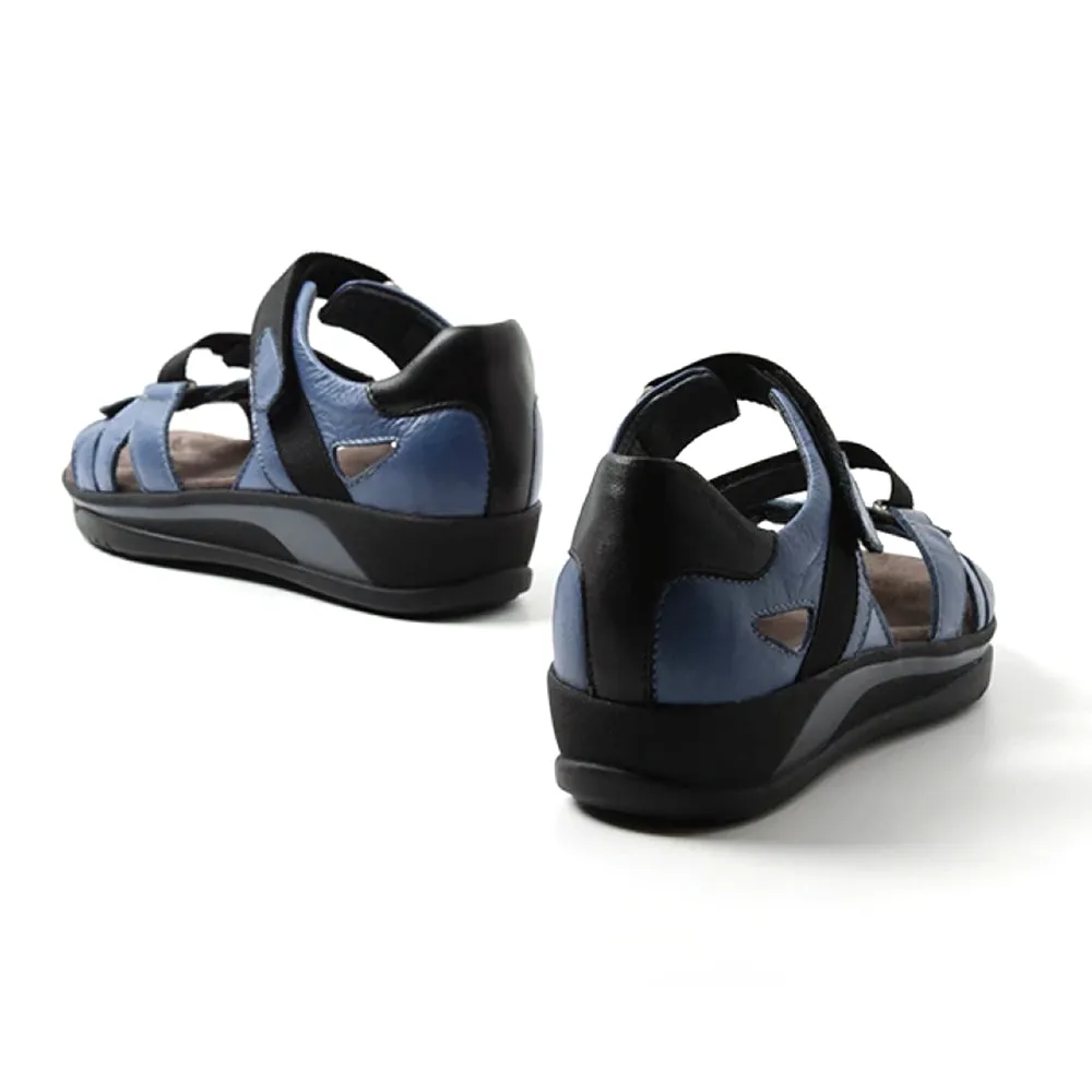 Desh Sandal