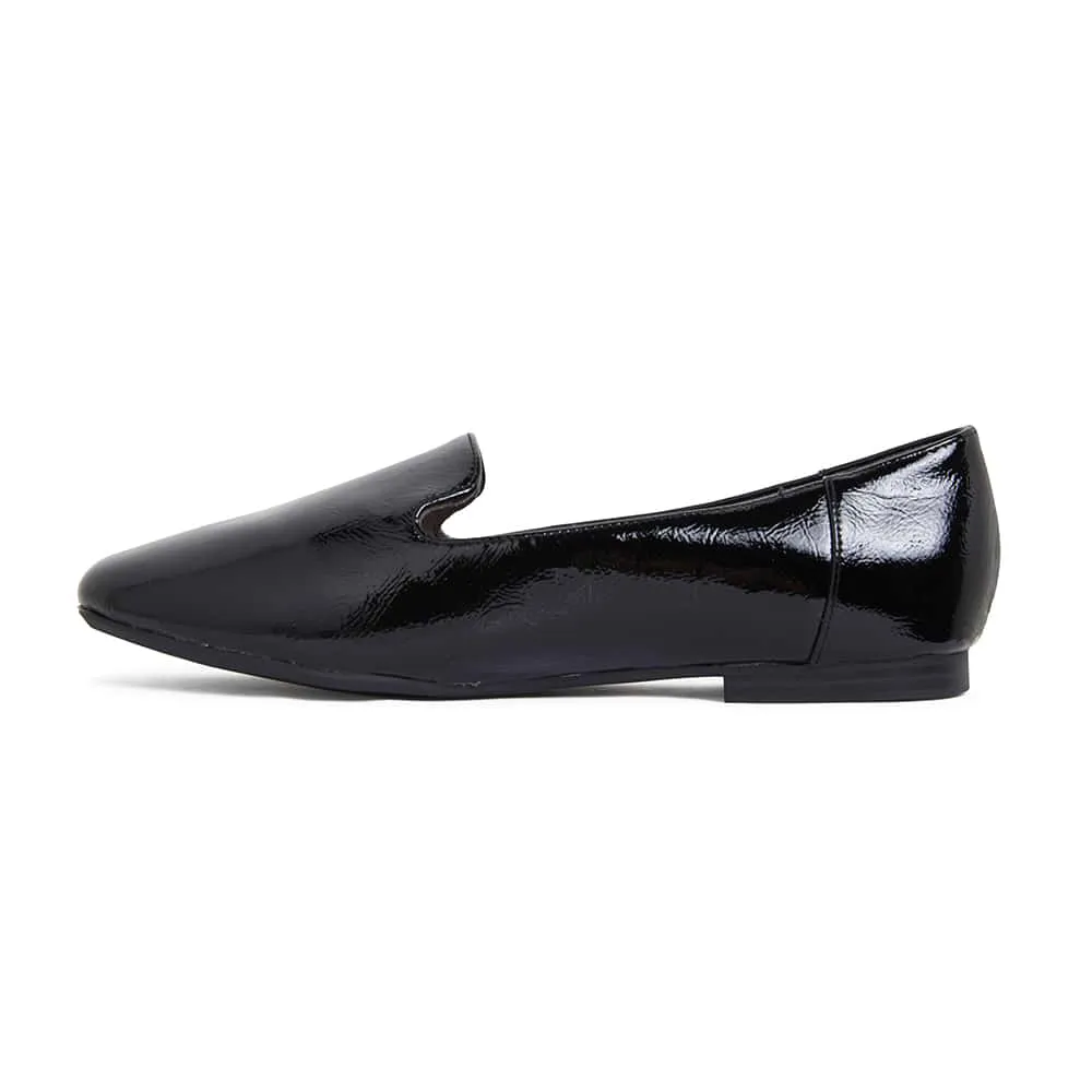 Hugo Flat in Black Patent