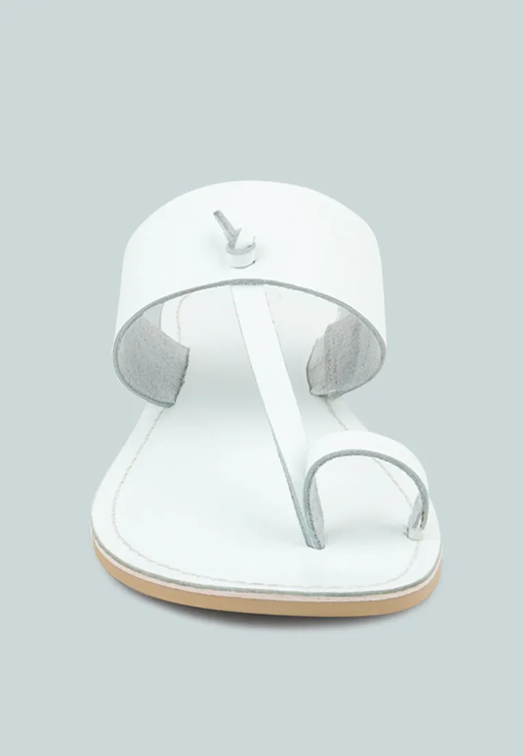 Leona Thong Flat Sandals By Ruw