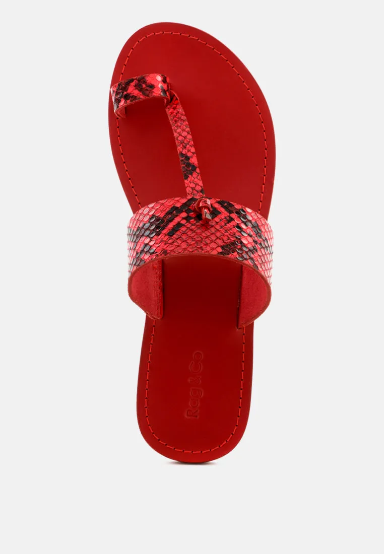 Leona Thong Flat Sandals By Ruw