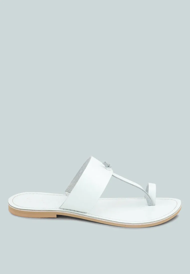 Leona Thong Flat Sandals By Ruw