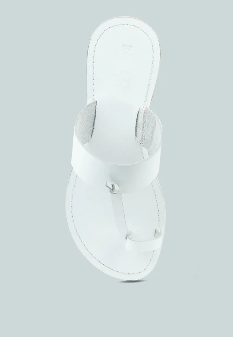 Leona Thong Flat Sandals By Ruw