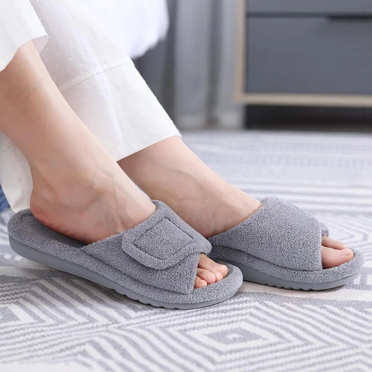 Litfun Orthopedic Slippers for Women with Arch Support Adjustable Open Toe House Shoes for Plantar Fasciitis