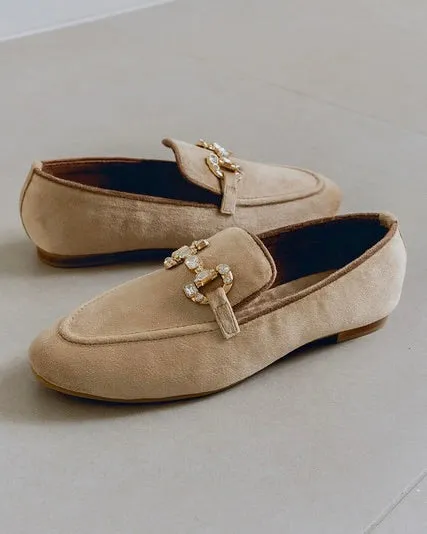 Luxury Velvet Loafers – Champagne