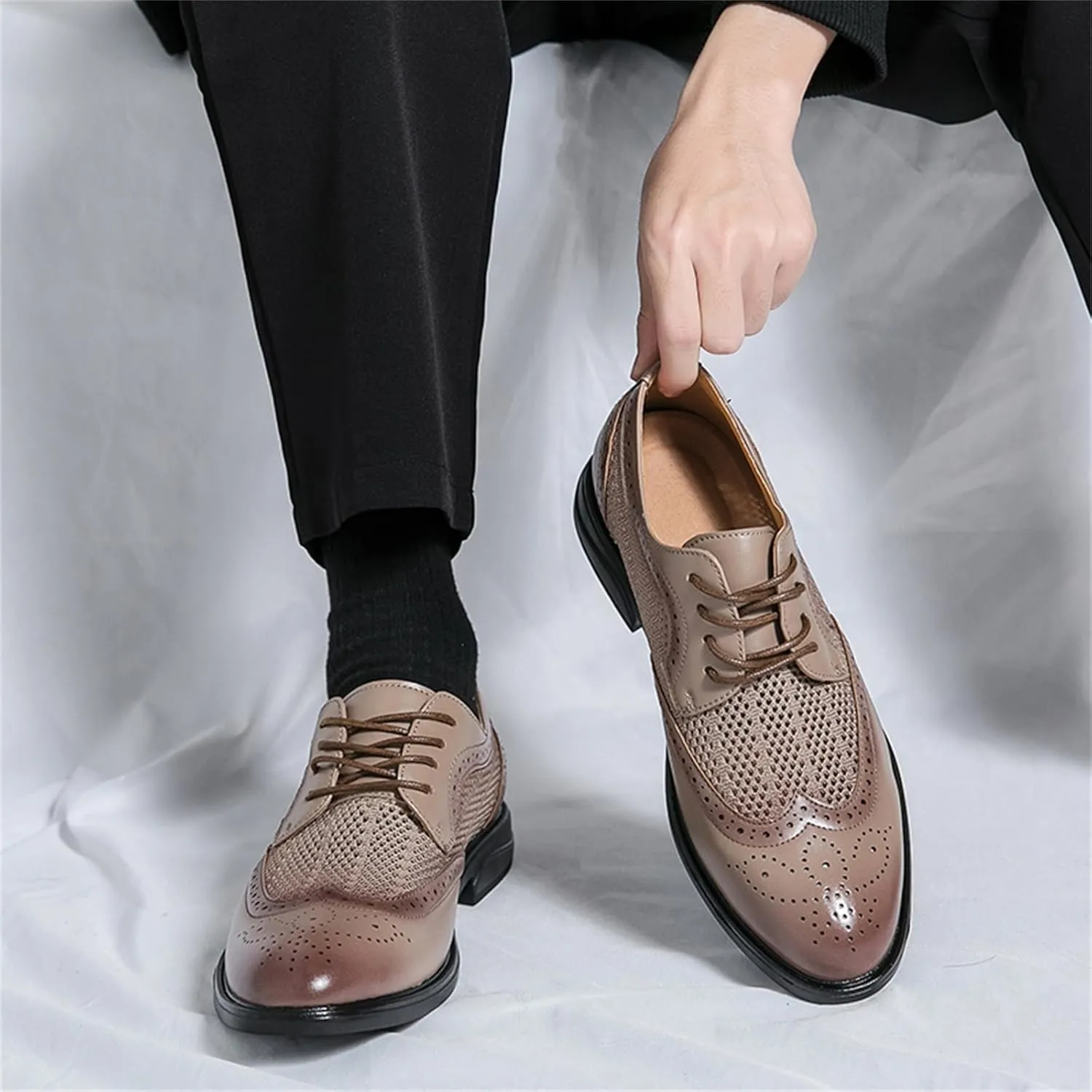 Mens Hollowed Leather Lace Up Brogue Dress Oxford Shoes Summer Casual Lightweight Wingtip Derby Shoes for Formal Business Dress Wedding