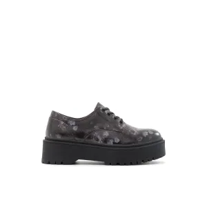 Monaa Lace-Up Shoes