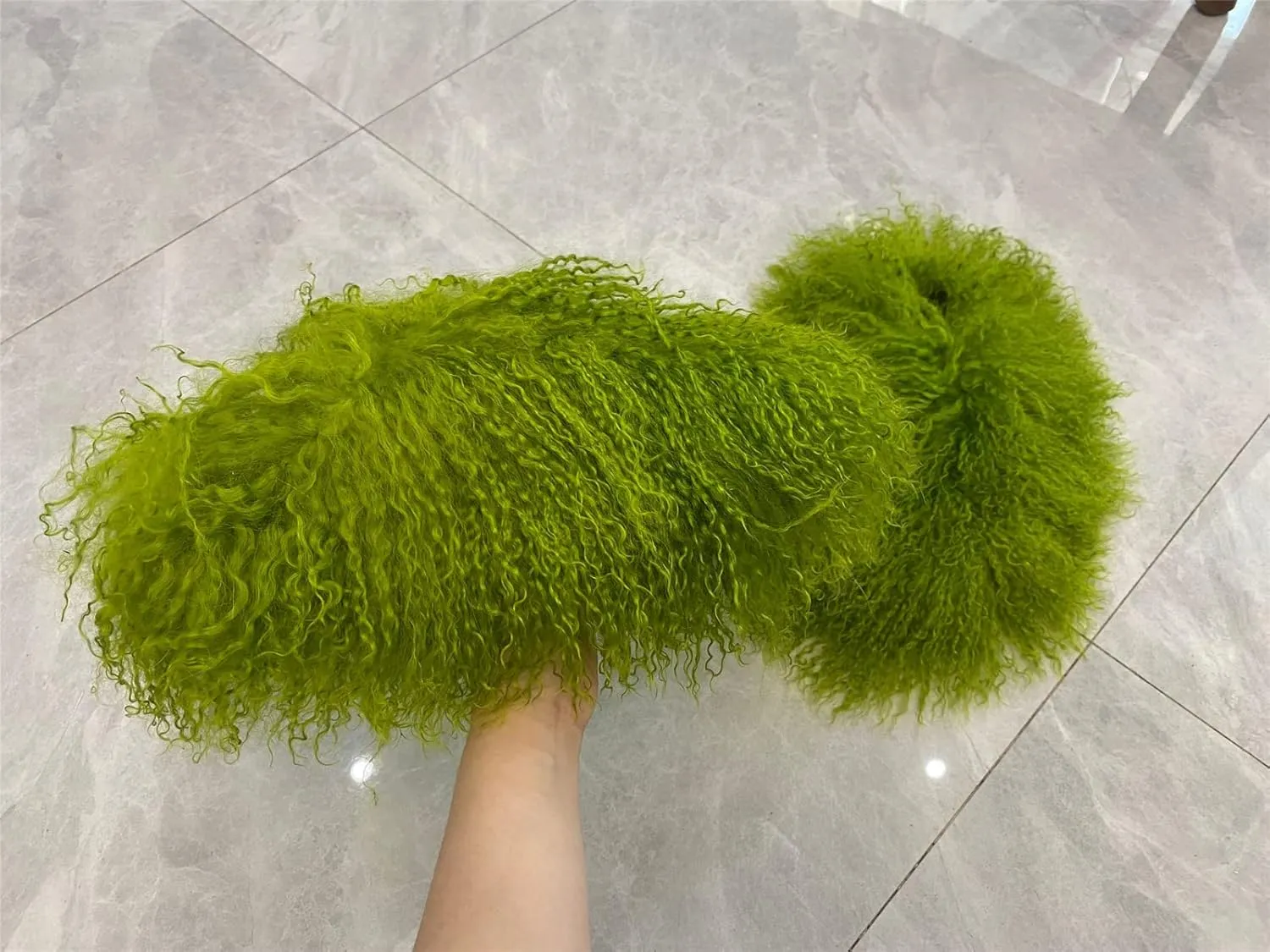 MSS1 Real Mongolian Sheep Fur Slippers Closed Toe For Women Girls Furry Big Fluffy Outdoor Beach Flat Luxury Slides Sliders With Tibetan Fur Long Curly Hair (8, Pink)