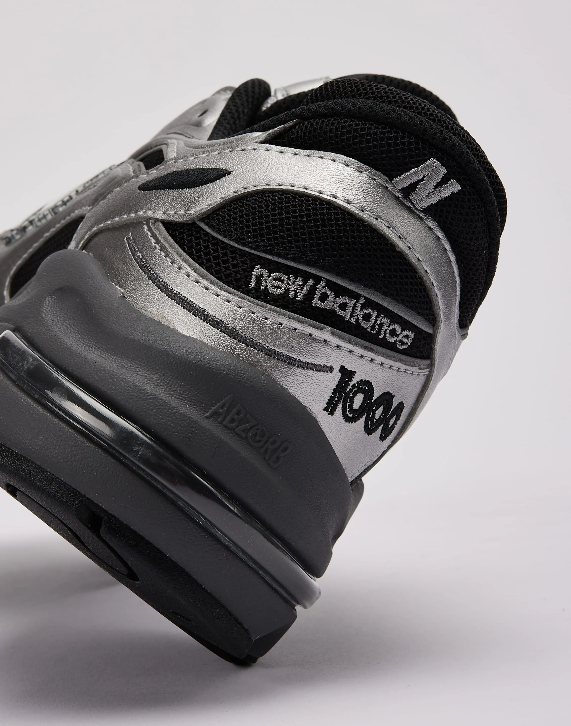 New Balance 1000