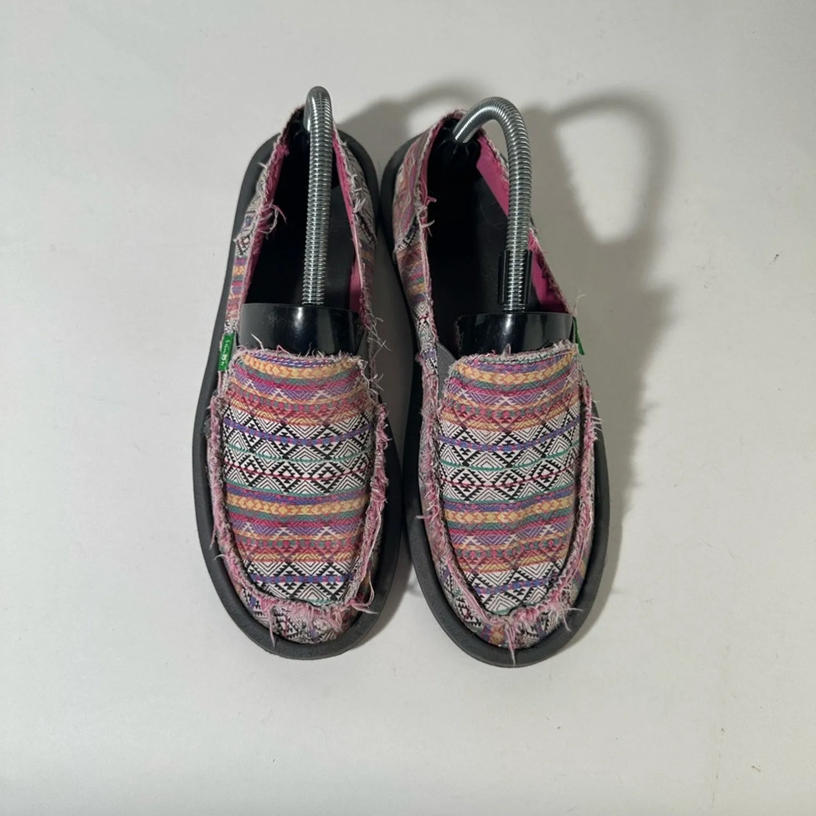 Sanuk Donna Tribal Magenta Geometric Slip-On Shoes
