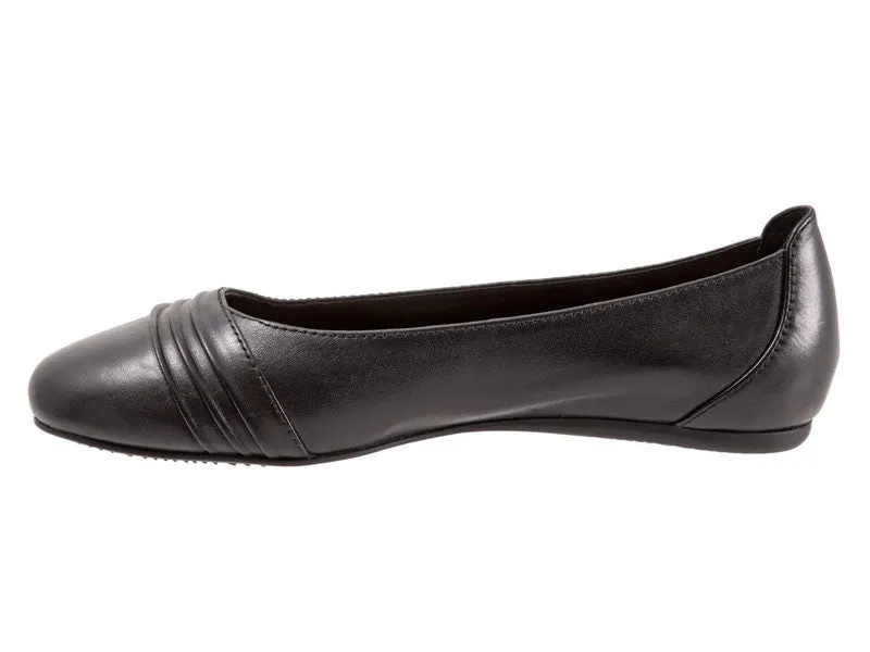 Softwalk Safi - Women's Flat