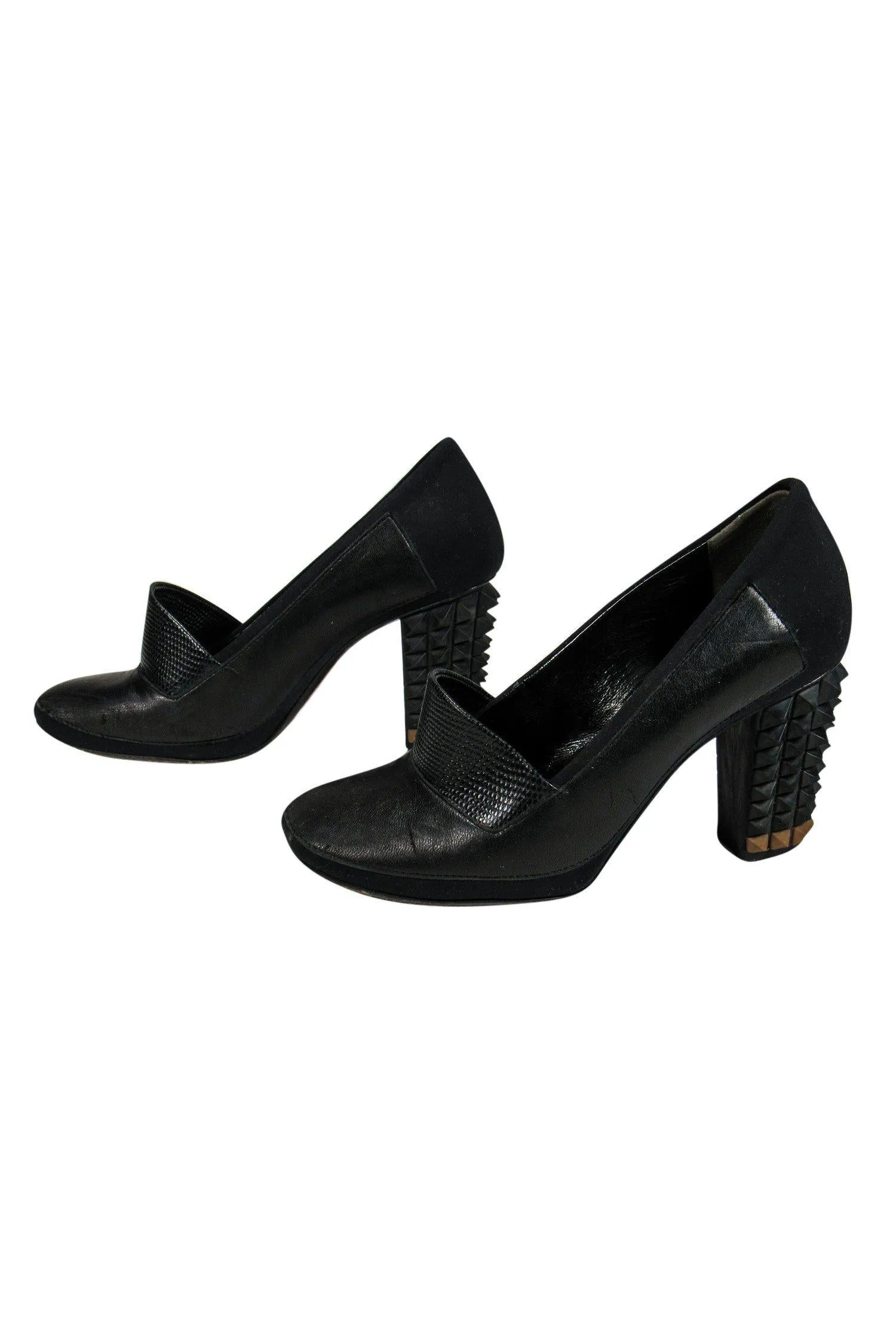 Studded Black Budget-conscious Fendi - Stable Loafer-Style 6 Sz Pumps w/ Heel