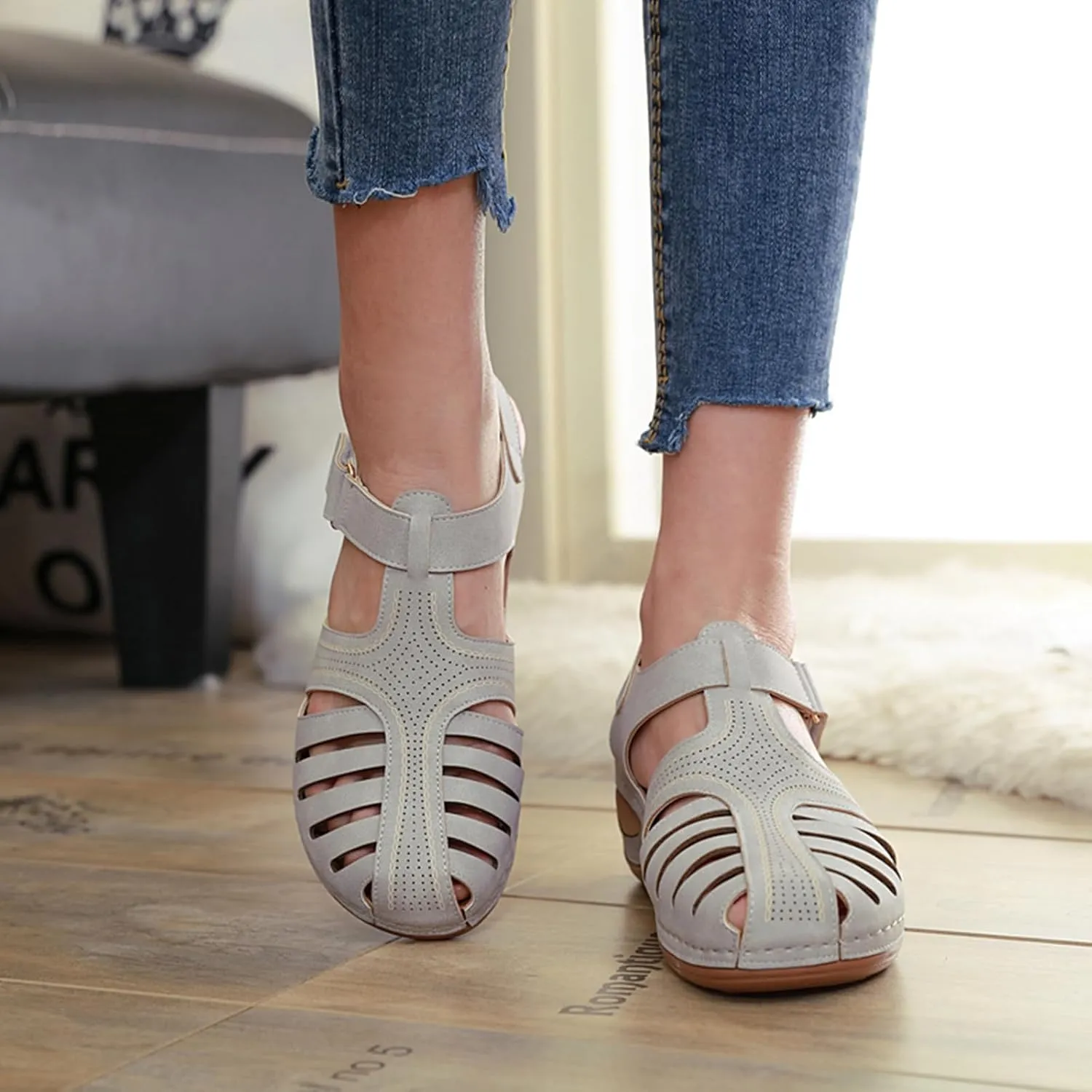 Women's Retro Gladiator Wedge Sandals - Closed Round Toe Hollow Platform Sandals with Ankle Strap Anti-Slip Sole | Comfortable Bohemian Style for Casual Outdoor Wear