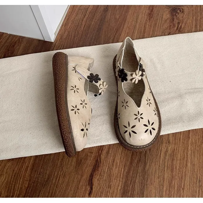 Women's Summer Breathable Flower Hollow Out Flat Literary Style Sandals